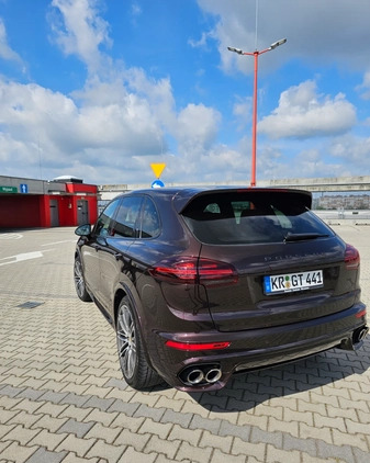 Porsche Cayenne cena 209100 przebieg: 146000, rok produkcji 2015 z Kielce małe 562